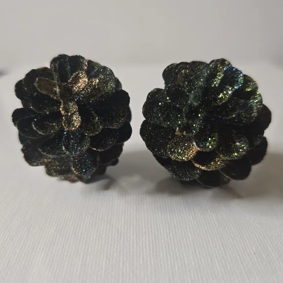 HANDCRAFTED Pinecone Pierced Earrings HANDPAINTED Holiday Jewelry Accessories - Picture 10 of 15